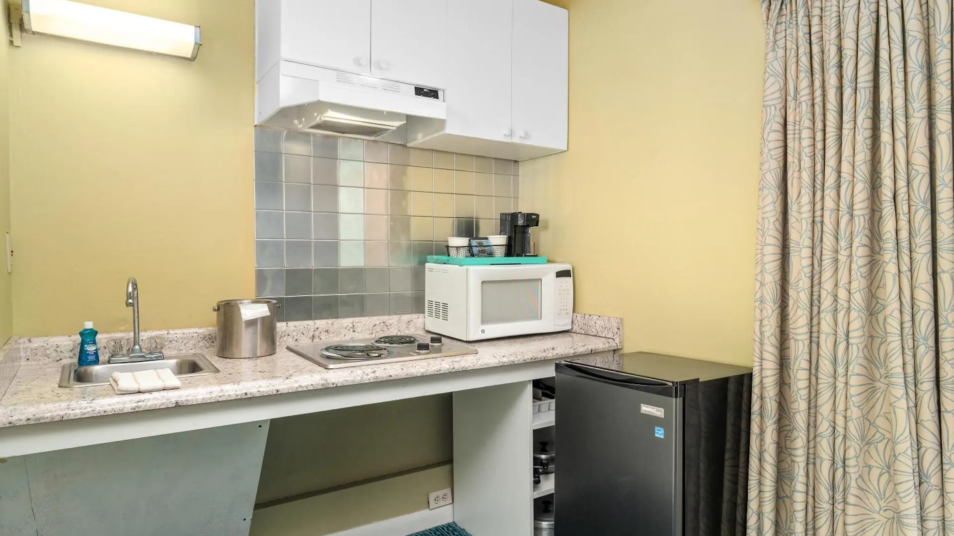 ***  Cayman Suites Hotel Ocean City United States