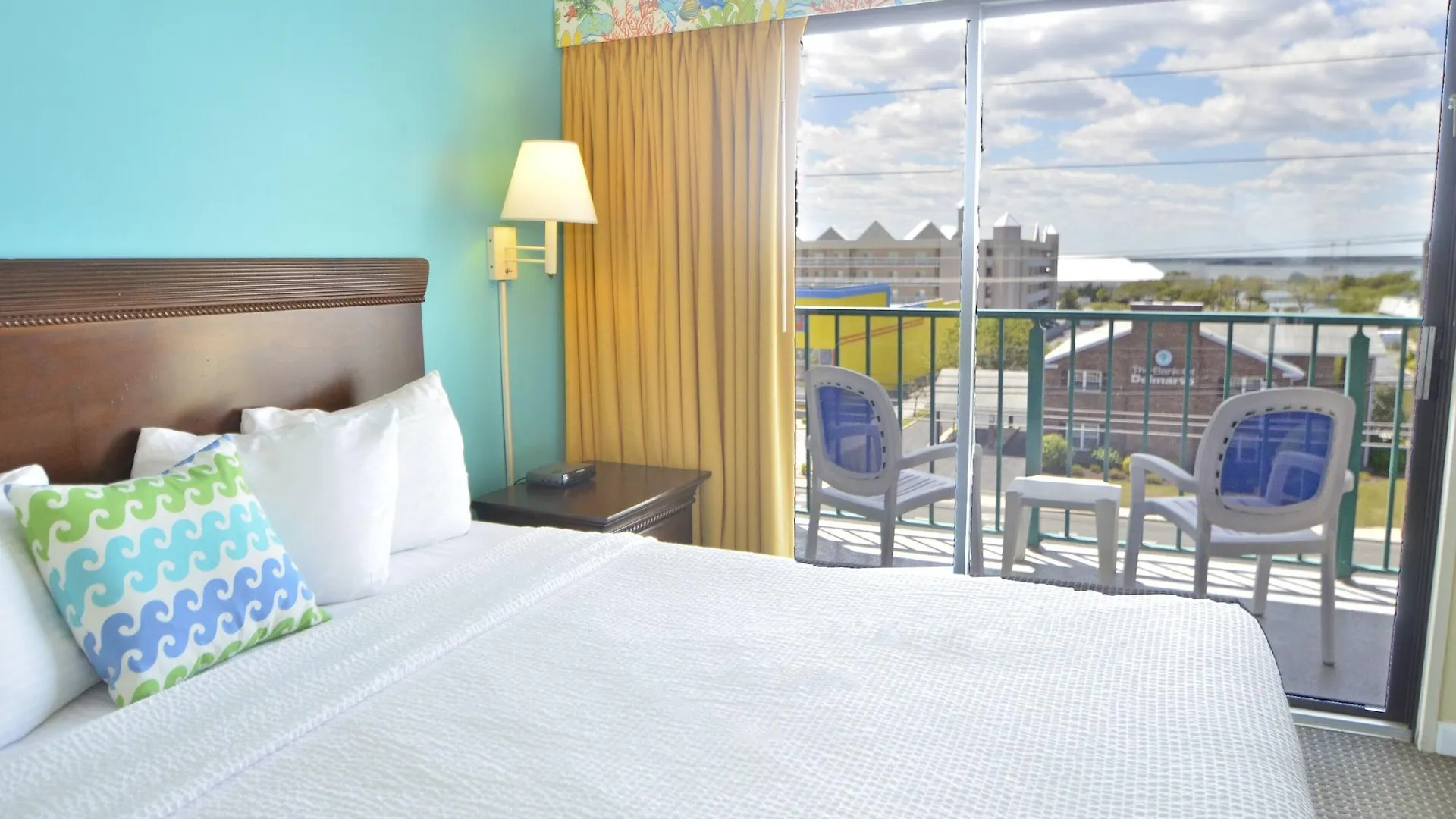 Cayman Suites Hotel Ocean City