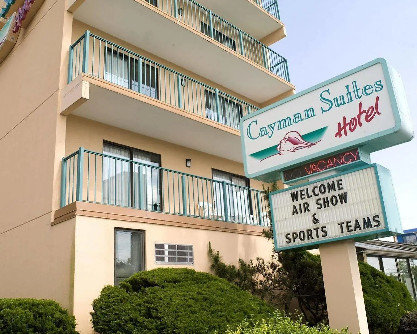 Cayman Suites Hotel Ocean City 3*,