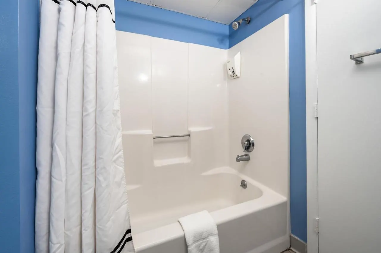 Cayman Suites Hotel Ocean City 3*,  United States