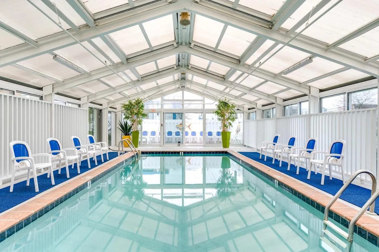 Cayman Suites Hotel Ocean City 3*,
