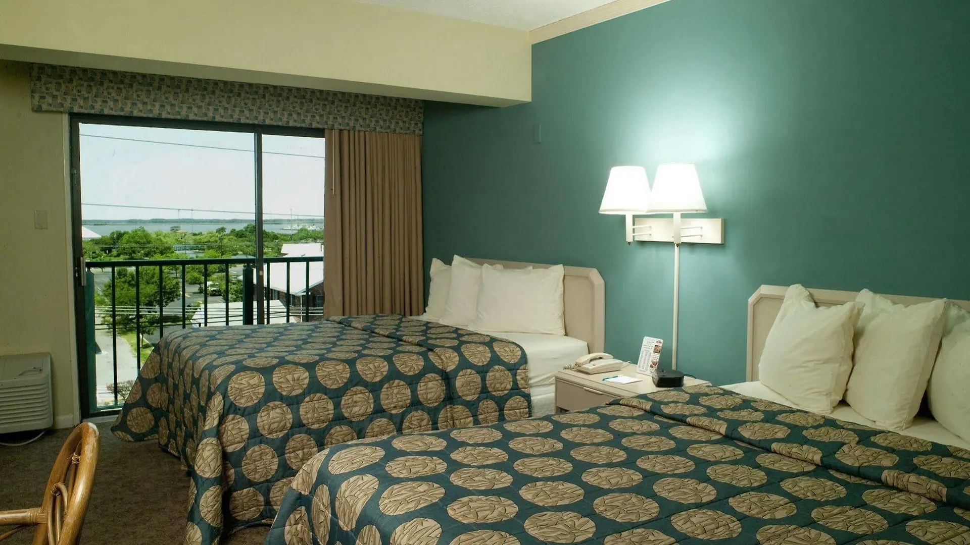 Cayman Suites Hotel Ocean City